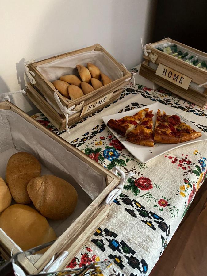 ויאסטה Uria Rooms & Suite B&B מראה חיצוני תמונה