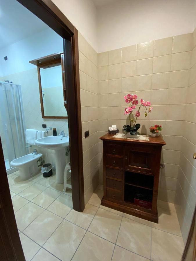 ויאסטה Uria Rooms & Suite B&B מראה חיצוני תמונה
