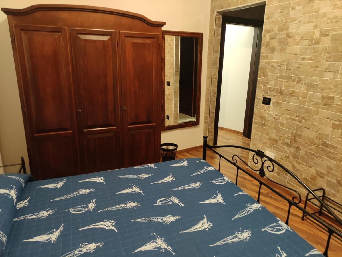 ויאסטה Uria Rooms & Suite B&B מראה חיצוני תמונה