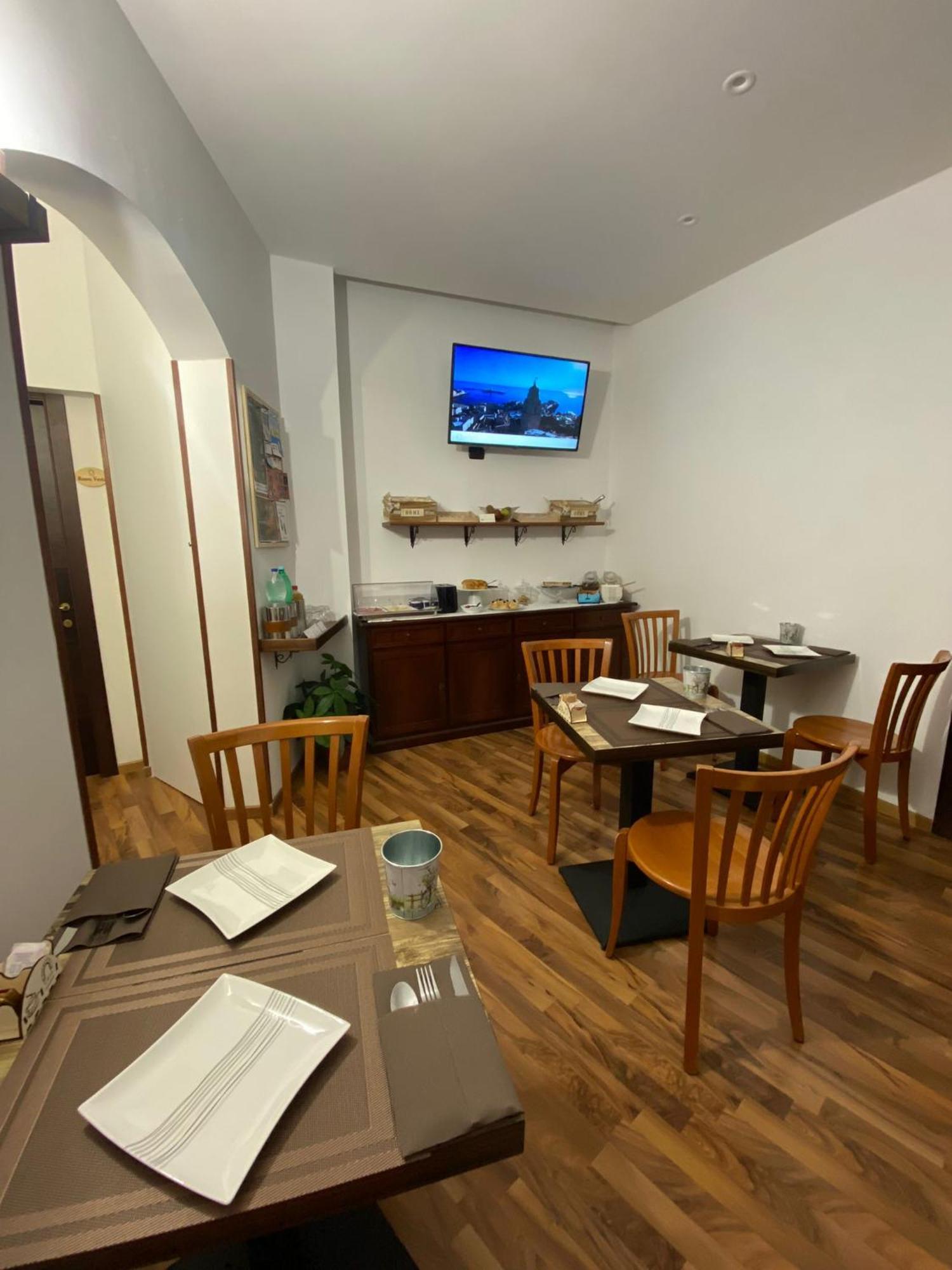 ויאסטה Uria Rooms & Suite B&B מראה חיצוני תמונה